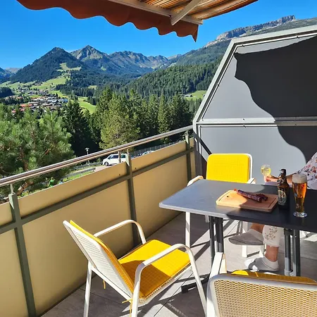 Ferienwohung Blick Auf Kleinwalsertal * Riezlern