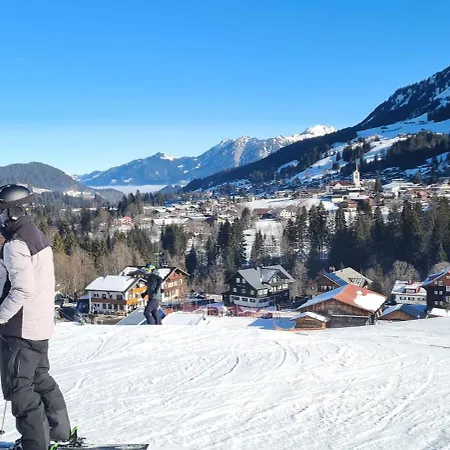Ferienwohung Blick Auf Kleinwalsertal Riezlern